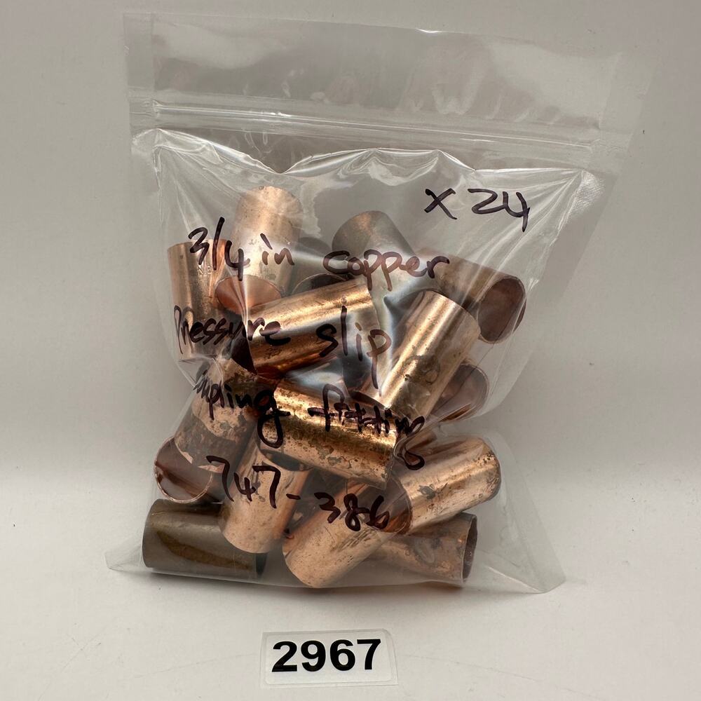 LOT OF 24 - EVERBILT 747-386 CXC 3/4" COPPER COUPLING WITH OR WITHOUT STOP MIXED